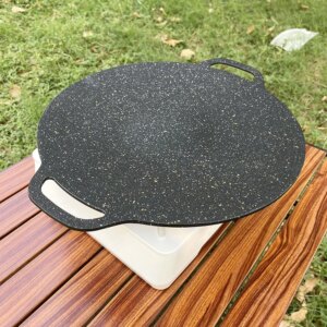 Oil Frying Baking Pan Round Frying Pan Non-stick Barbecue Tray with Food Clip Anti Scald Handle for Outdoor Camping BBQ Tool